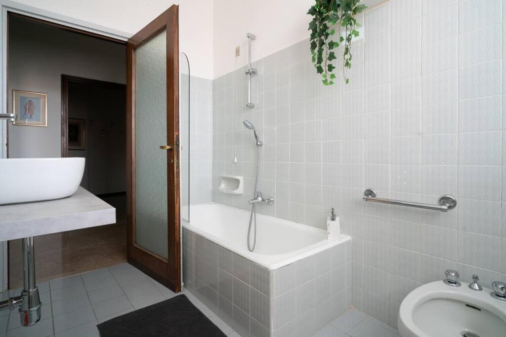 Appartement Casa Lya E Seve à Bergame Extérieur photo